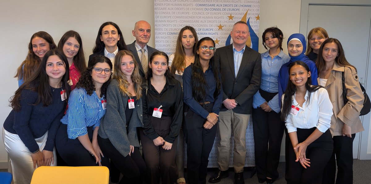 CommissionerHR's tweet image. This afternoon I had an inspiring conversation with a group of school students from Malta. They asked incredibly well-targeted questions about Europe’s human rights issues and showed great curiosity and passion.