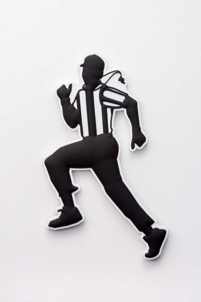 jeremibarnes's tweet image. theyoungrefofficial.com 🧲