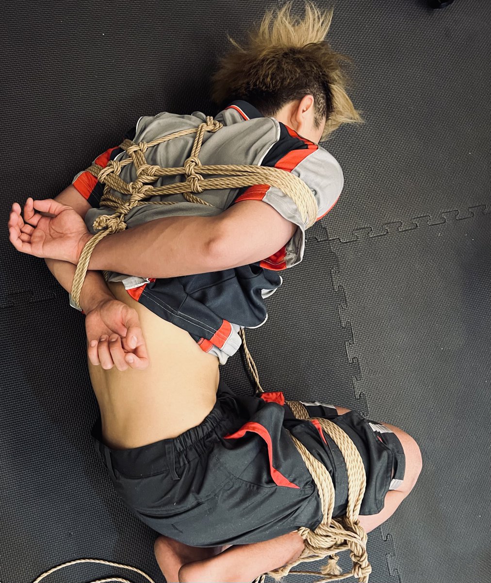 辖区里的快递员都难逃一劫