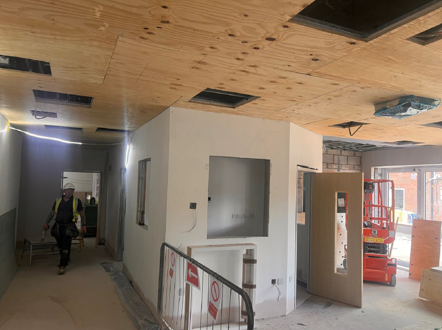 buildingnottshc's tweet photo. Blossomwood Dove Ward progress @NottsHcEandF https://t.co/i9ntNzlQRp