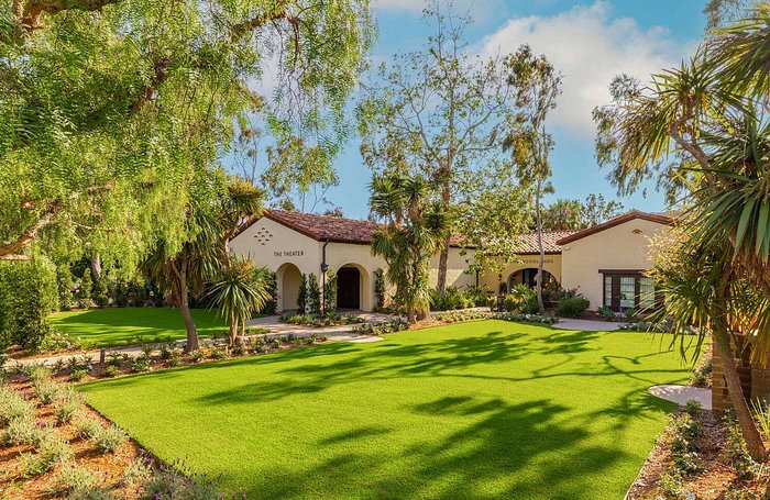 ci_acm's tweet image. 🏨 Staying for #CI2025?
You’ll love La Estancia La Jolla—a hacienda-style resort just 5 mins from our venue!
🌿 Gardens, spa, & SoCal sunsets
💰 $309/night group rate
🗓️ Aug 2–7 (book by July 11!)
📍 Info: ci.acm.org/2025/attend/
#CollectiveIntelligence #LaJolla #ConferenceStay