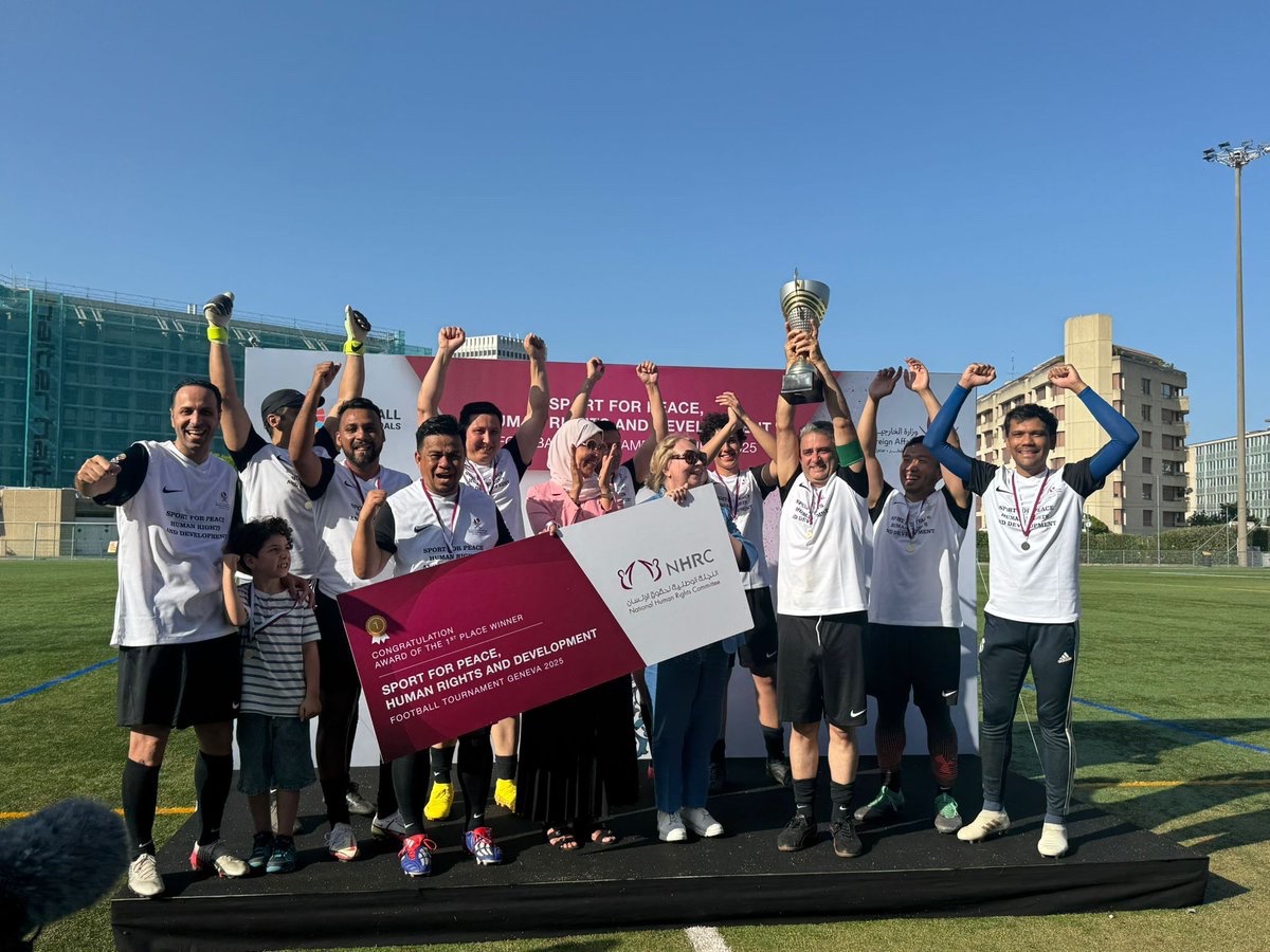 PMIRAN_GENEVA's tweet image. Winning the championship of the #Asia &amp;amp; #Pacific football team in the 4th Football Tournament for Diplomatic Community, held under the theme “Sport for Peace, Human Rights, and Development” — with the active participation of the Permanent Mission of 🇮🇷 Iran to the #UNOG. 
We
