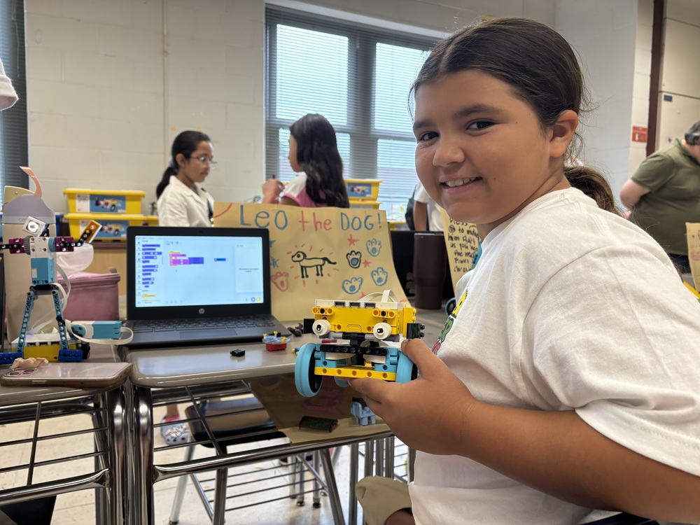 Summer Lego Camp! cgschools.org/o/mms/article/…