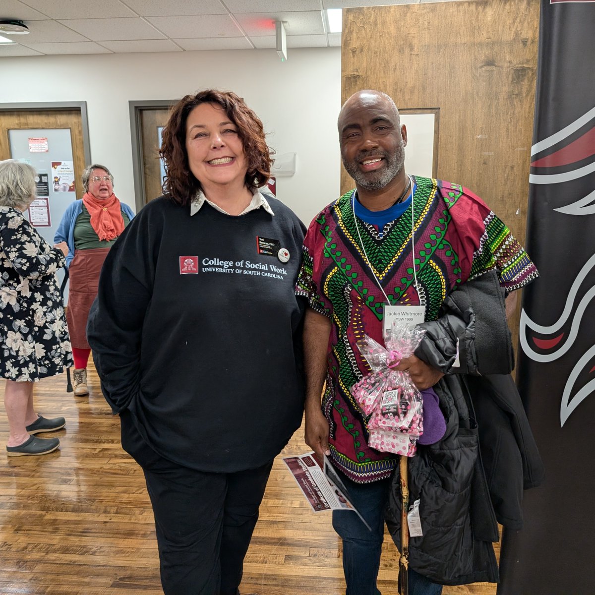 uofsccosw's tweet image. It's Monday....and starting the week with gratitude for our amazing alumni. Wherever their paths have taken them - their compassion continues to shape communities. 🐔 #GamecockSocialWork #ChangeMakers #MondayMotivation