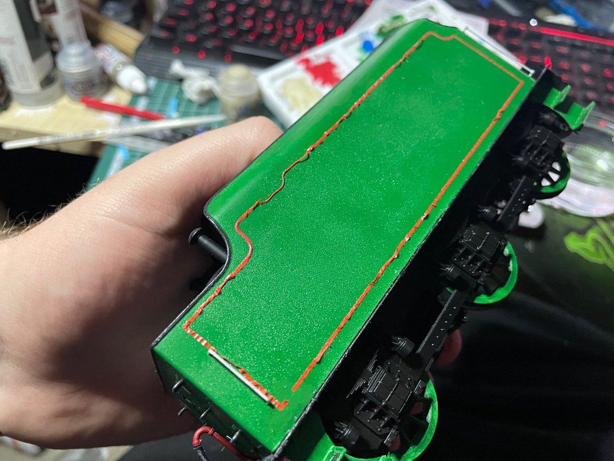SudderyM's tweet image. Applied varnish to Henry’s tender and….bugger