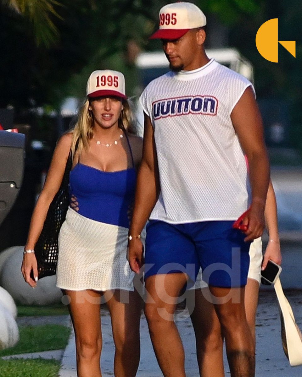 BackgridUS's tweet image. NFL superstar #PatrickMahomes and his wife #Brittanymahomes threw their own Fourth of July party — they were spotted enjoying a day on a massive boat to celebrate a friend's birthday, keeping the patriotic vibes going in Miami. 

The crew rocked red, white, and blue fits,