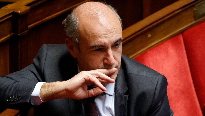 Après l’annonce de sa disparition brutale, mes pensées sincères vont aujourd’hui aux proches de notre collègue Olivier Marleix.

Je sais le respect qu'inspiraient son travail et son engagement pour notre région et notre pays.