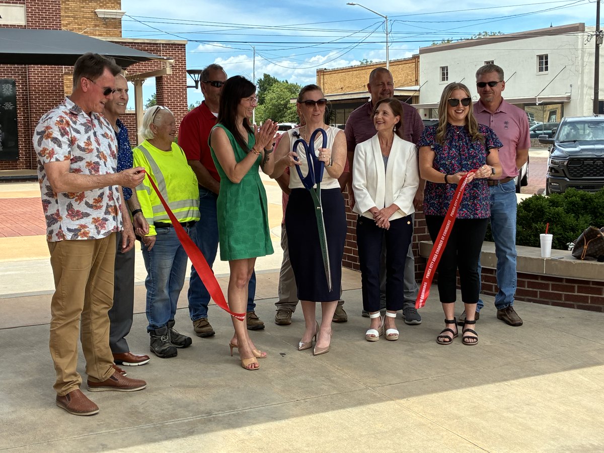 Congratulations to Main Street Ponca City for cutting the ribbon on their Grand Avenue Streetscape Project!

This revitalization enhances the charm and walkability of historic downtown, while making it an even more vibrant destination for residents and visitors.