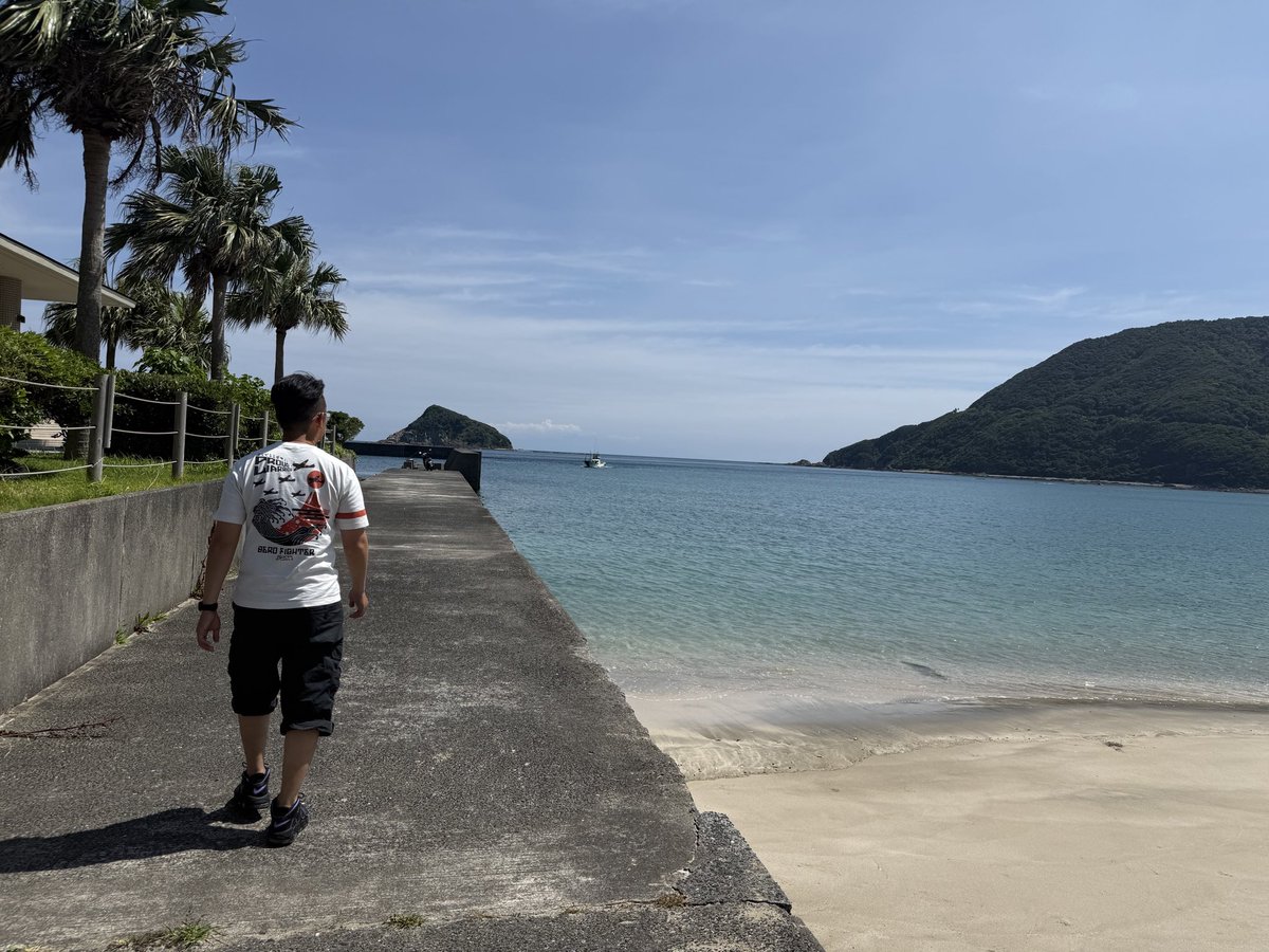 pon_070's tweet image. 777の日にどうしても1枚目の写真が撮りたくて(≧▽≦)
ほんとはバイクで行きたかったけど、暑くてムリでした_(┐「ε:)_

海がキレイじゃーd(&apos;∀&apos;*)