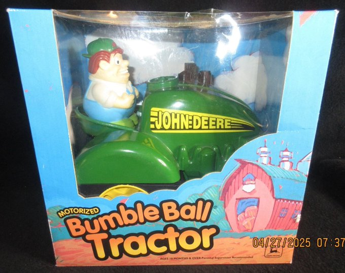RusticTrove's tweet image. Vintage ERTL John Deere Motorized BumbleBall Tractor 1/16 ebay.com/itm/2972558415… #eBay via
@eBay
#JohnDeere #toy #toycollector #Kids #Funtimes #Ertl #tractors #collector #collectible #Agriculture #homestead #ebay #gifts #farmer #FarmLife #agtwitter