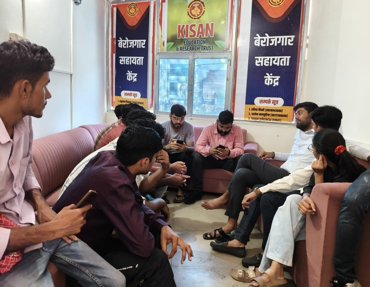 HANUMAN KISAN (@hanumankisan) on Twitter photo आज बेरोजगार कार्यालय पर LSA 2022 नवचयनित साथियों से मुलाकात करके दीपावली से पहले नियुक्ति दिलवाने का वादा किया ।।
माननीय मुख्यमंत्री <a href="/BhajanlalBjp/">Bhajanlal Sharma</a> जी माननीय <a href="/JoraramKumawat/">Joraram Kumawat</a> जी से निवेदन है नवचयनित अभ्यर्थियों को जल्द से जल्द नियुक्ति देने की कृपा करे
#हनुमान_किसान आज बेरोजगार कार्यालय पर LSA 2022 नवचयनित साथियों से मुलाकात करके दीपावली से पहले नियुक्ति दिलवाने का वादा किया ।।
माननीय मुख्यमंत्री <a href="/BhajanlalBjp/">Bhajanlal Sharma</a> जी माननीय <a href="/JoraramKumawat/">Joraram Kumawat</a> जी से निवेदन है नवचयनित अभ्यर्थियों को जल्द से जल्द नियुक्ति देने की कृपा करे
#हनुमान_किसान