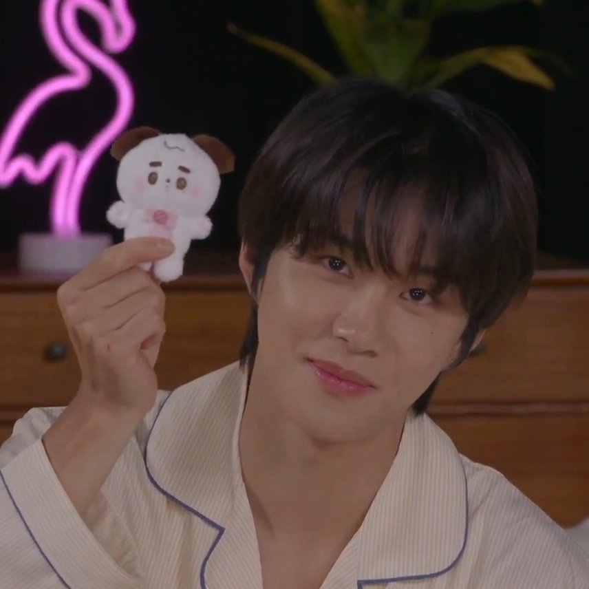 น่ารักอะ5555555จองอูกับน้องbusy dog