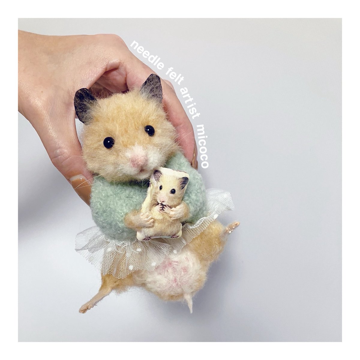 micoco_ham's tweet image. ■ 2025/07/07 ■
おめかし羊毛ハムちゃん🐹
#羊毛フェルト #羊毛フェルトハムスター
#羊毛ハムスター #ハムスター