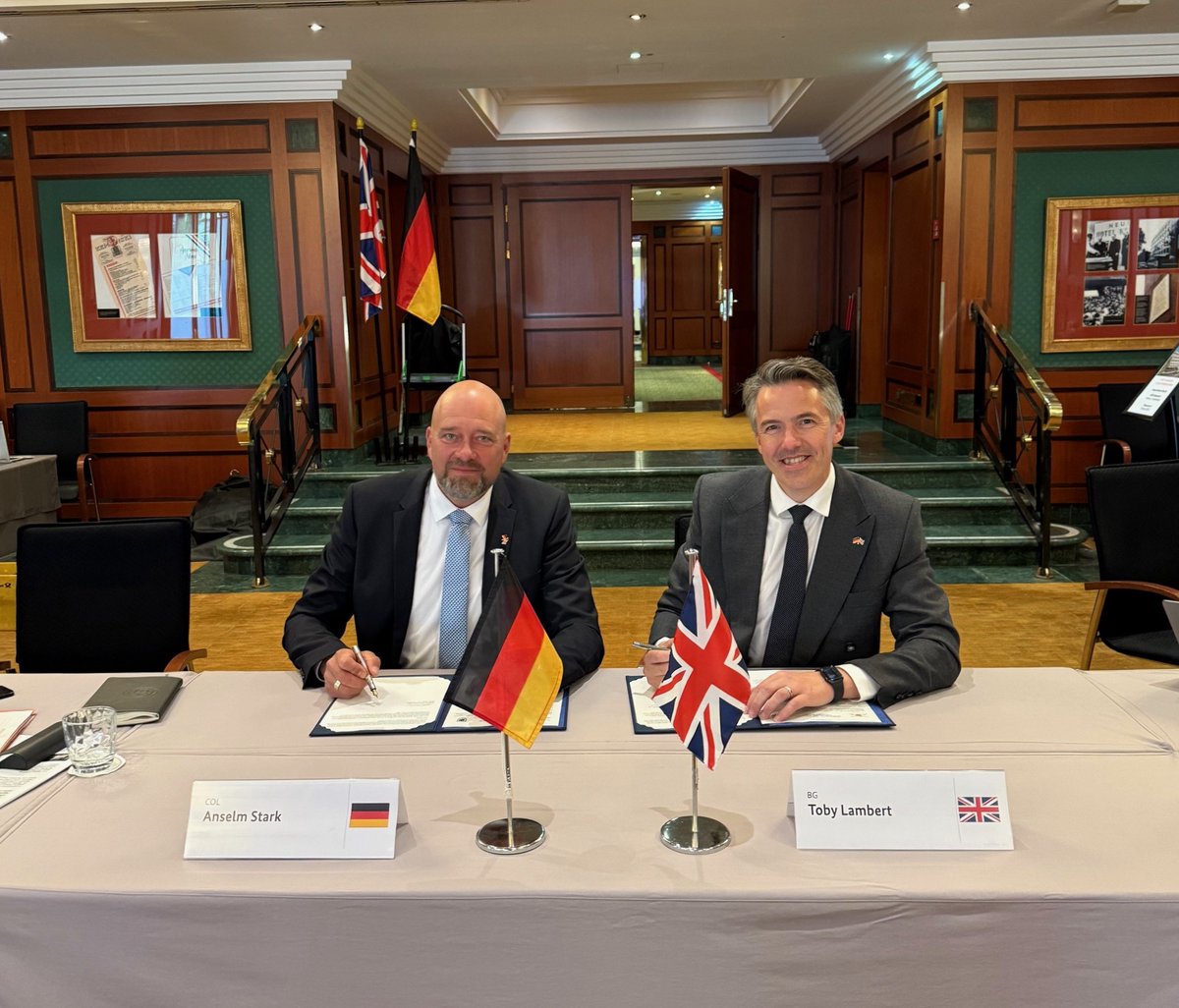 British Army Staff Germany (@britisharmydeu) on Twitter photo Teams from the <a href="/BritishArmy/">British Army 🇬🇧</a> and Das 🇩🇪Heer recently met in Berlin to set the direction of both Armies' cooperation over the next year, particularly focussing on the implementation for the Land elements of the Trinity House Agreement. Teams from the <a href="/BritishArmy/">British Army 🇬🇧</a> and Das 🇩🇪Heer recently met in Berlin to set the direction of both Armies' cooperation over the next year, particularly focussing on the implementation for the Land elements of the Trinity House Agreement.