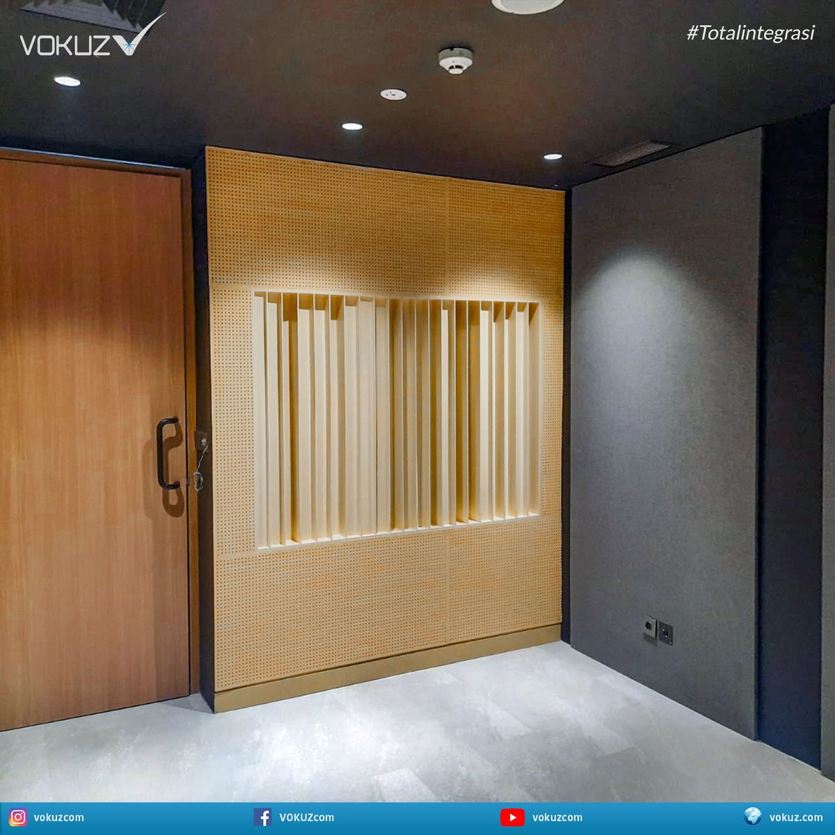 VOKUZcom's tweet photo. Pengalaman menonton terbaik dimulai dari proses pembuatan film secara maksimal. Dengan adanya perencanaan ruangan editing secara optimal, proses pembuatan film dapat menjadi optimal
𝙇𝙚𝙩’𝙨 𝙢𝙖𝙠𝙚 𝙮𝙤𝙪𝙧 𝙙𝙧𝙚𝙖𝙢 𝙘𝙤𝙢𝙚 𝙩𝙧𝙪𝙚 𝙬𝙞𝙩𝙝 𝙪𝙨
#interior #recordingstudio https://t.co/7bkU5AmV1Q