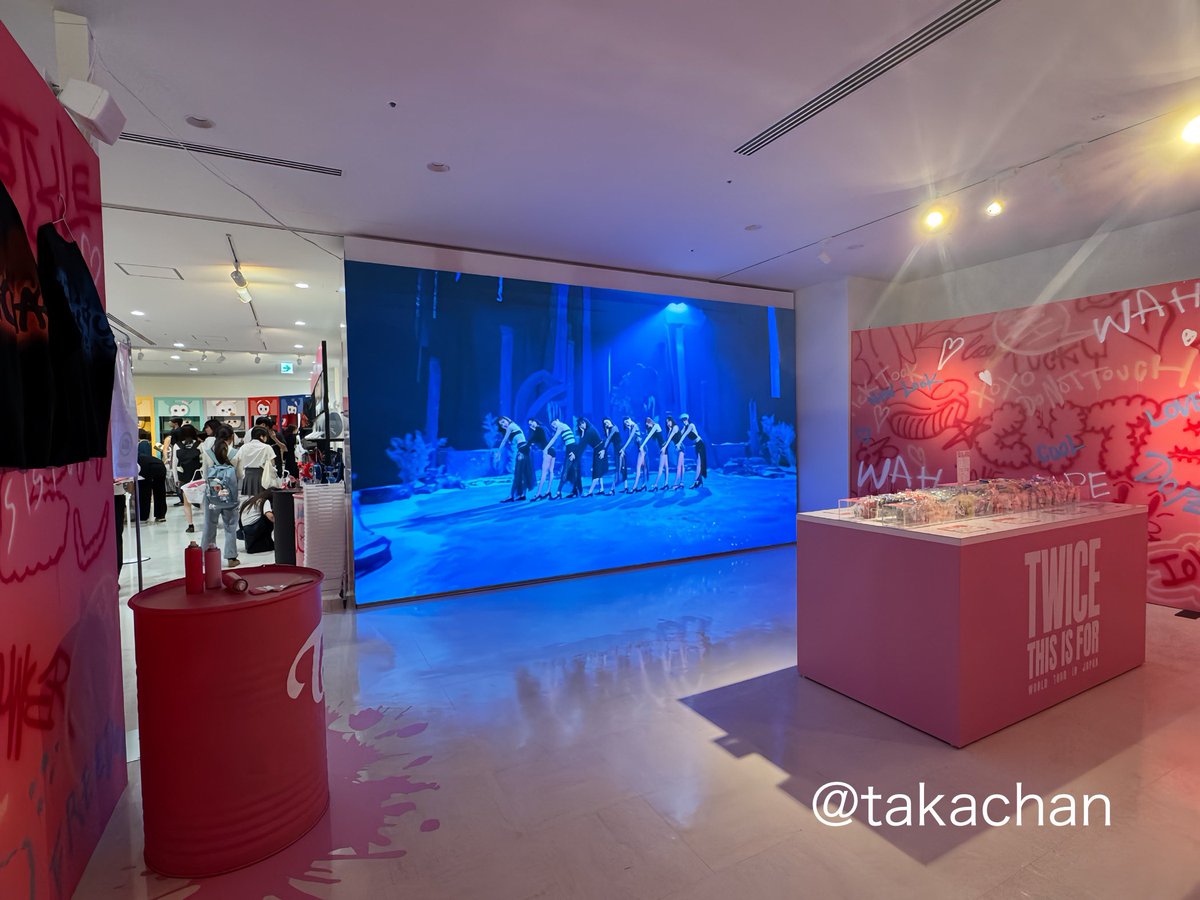 TWICE JAPAN X MISAMO X JYP JAPAN STORE 