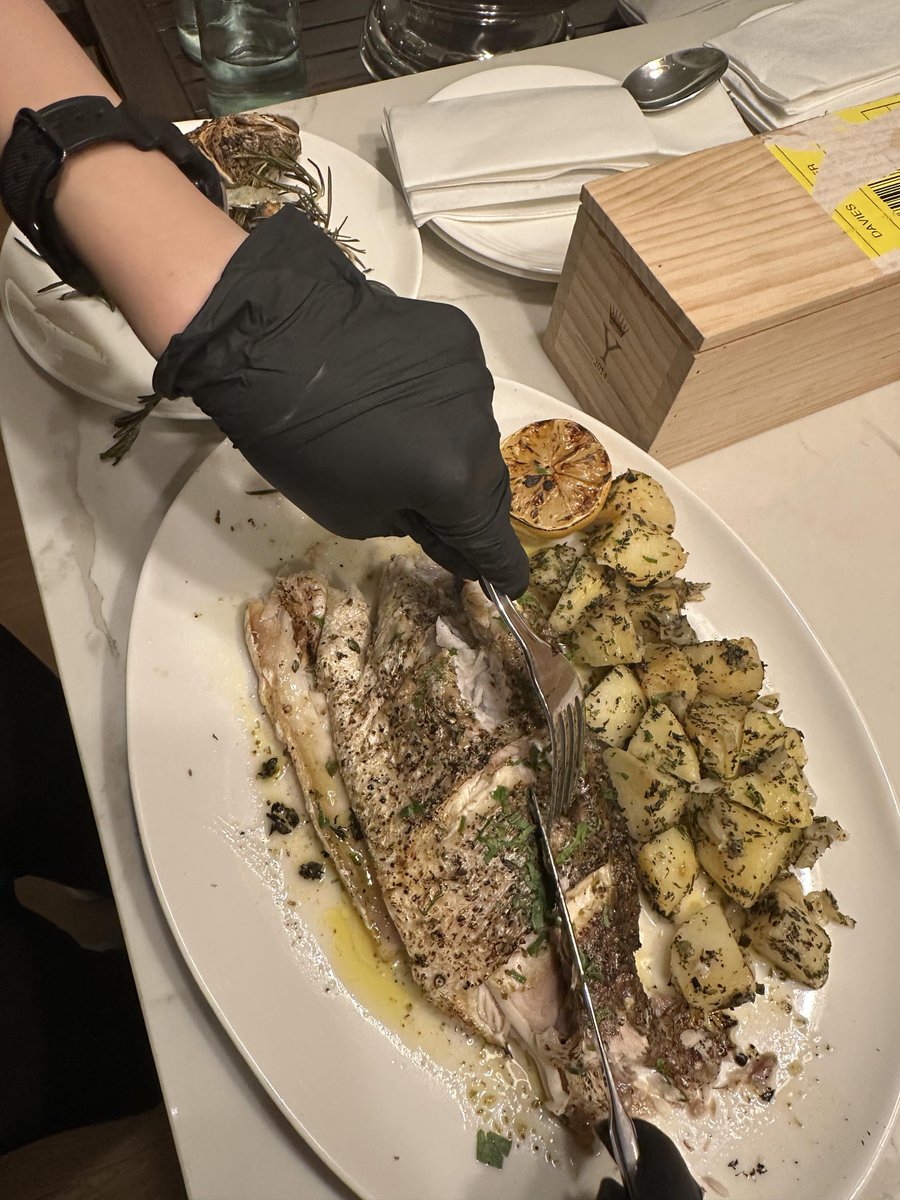 夕食は単なる日課じゃなく、生き方のひとつ。ゆっくり味わって、一日の温かさを感じてね🍚☀️