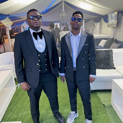 _rayandjay's tweet photo. #NewProfilePic https://t.co/4ag1jRlX9C