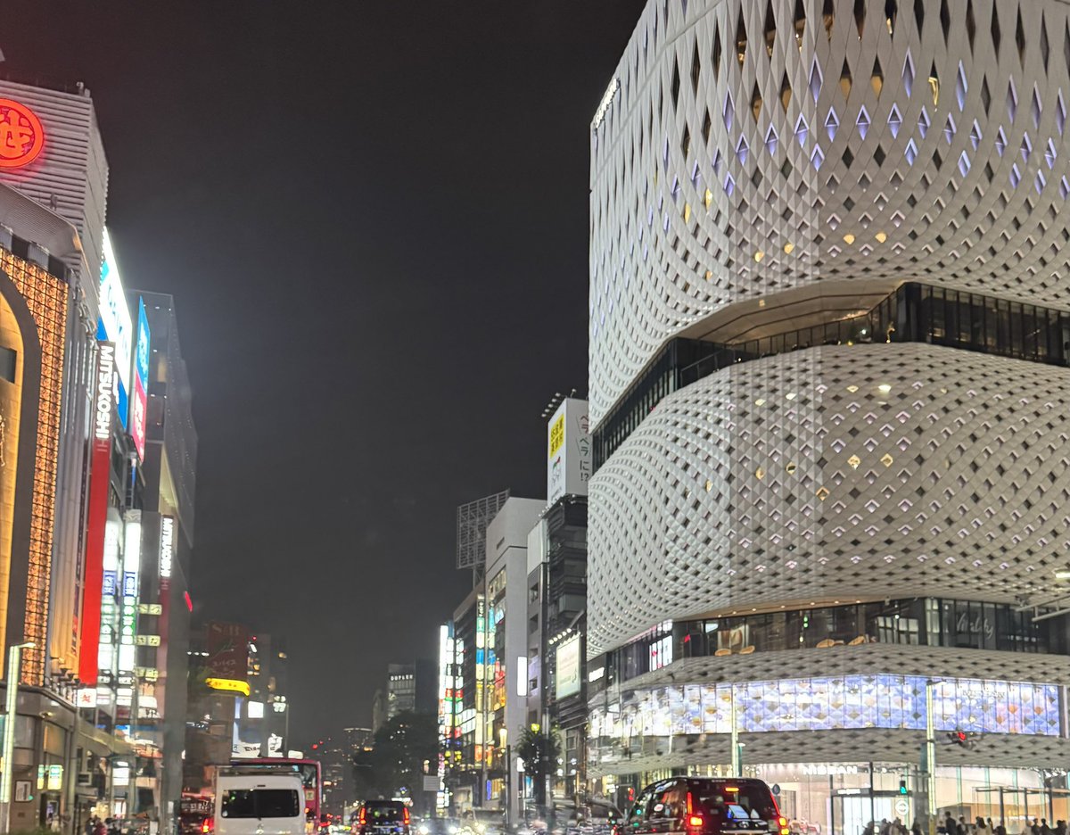 銀座なう

SONYパークには行けず

残念