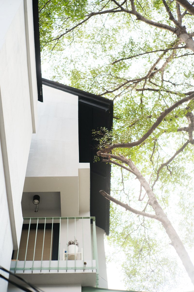 Sekelompok warga kelas menengah berinisiatif patungan membangun rumah flat di Menteng, Jakarta.

Harga unit terkecilnya Rp380juta. bbc.com/indonesia/arti…