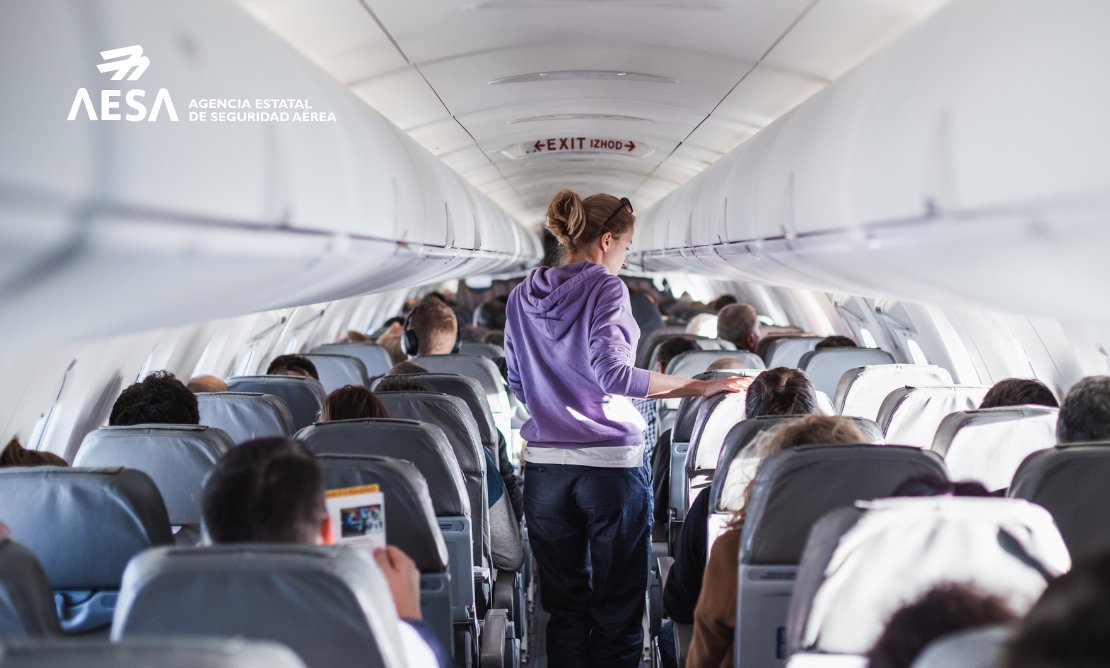 😡🚭🍻 Tener actitudes violentas, fumar a bordo o desobedecer a la tripulación.

☝️ Los comportamientos conflictivos, además de traer sanciones económicas, comprometen la #seguridad de tu #vuelo | bit.ly/3IaWija

Actúa con responsabilidad y no pongas en riesgo tu viaje✈️