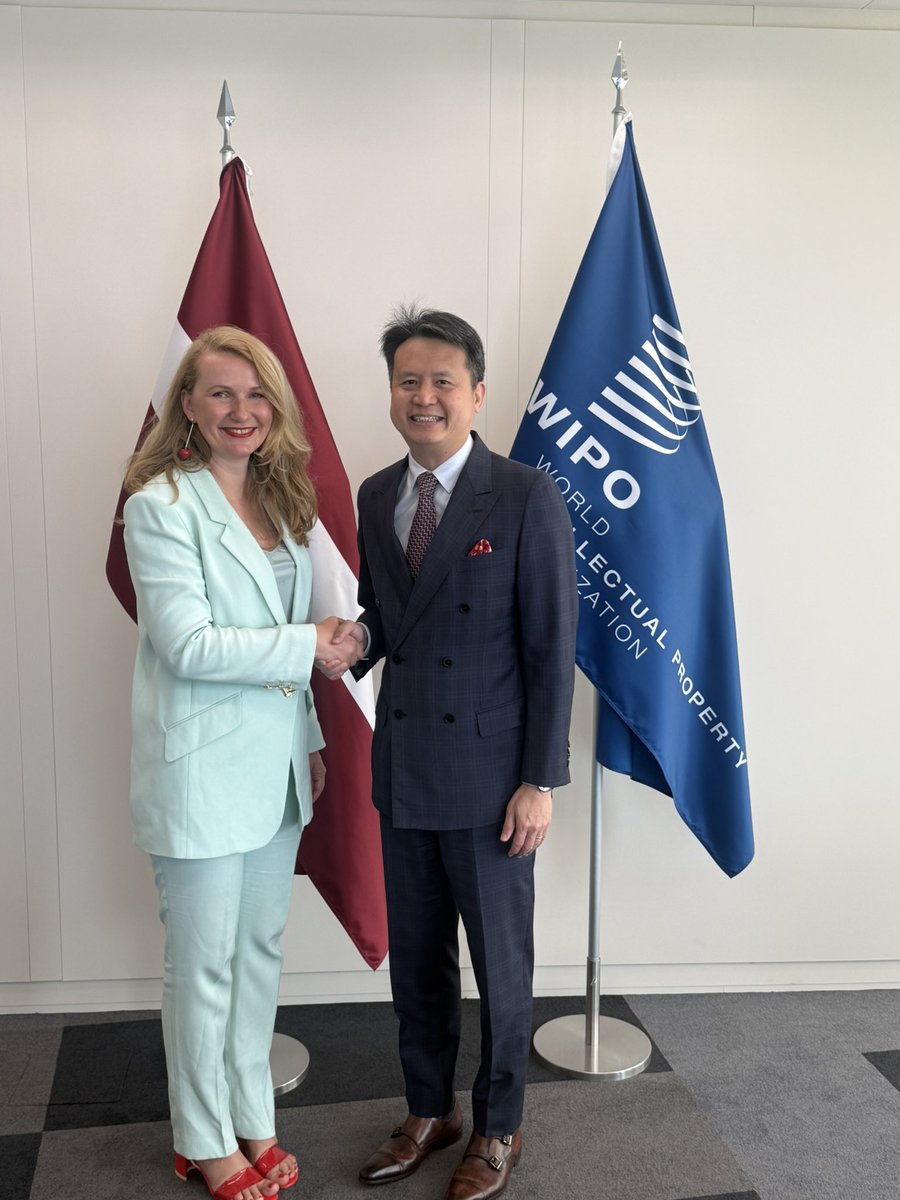 Dr.iur.Inese Lībiņa-Egnere (@ineselibina) on Twitter photo 🇱🇻 stiprina intelektuālā īpašuma aizsardzību kā stratēģisku rīku inovācijām un investīcijām.
Ar <a href="/WIPO/">World Intellectual Property Organization (WIPO)</a> ģen. dir. Derenu Tangu vienojāmies par ciešāku sadarbību, lai aizsargātu Latvijas pētnieku un uzņēmēju radītās idejas strauji mainīgajā digitālo tehnoloģiju laikā.
🧠💡 🇱🇻 stiprina intelektuālā īpašuma aizsardzību kā stratēģisku rīku inovācijām un investīcijām.
Ar <a href="/WIPO/">World Intellectual Property Organization (WIPO)</a> ģen. dir. Derenu Tangu vienojāmies par ciešāku sadarbību, lai aizsargātu Latvijas pētnieku un uzņēmēju radītās idejas strauji mainīgajā digitālo tehnoloģiju laikā.
🧠💡