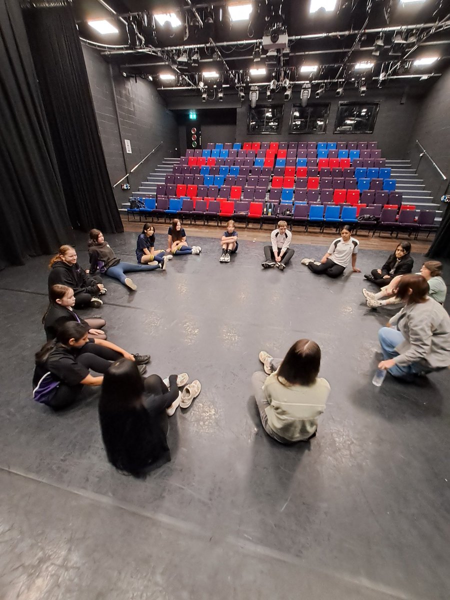 B_B_Burnley's tweet image. 🎬 Unity Ambassadors is underway!
We’re working with @BurnleyYT + pupils from Blessed Trinity, Sir John Thursby & Burnley High to explore identity, racism & community through drama.
They’ll create a powerful film & lead change in their schools. 💬💛
#UnityAmbassadors