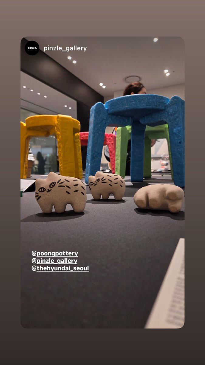 #더현대서울 2층에서 30일까지 25명의 작가들과 공예팝업을 하고 있어요. 😺