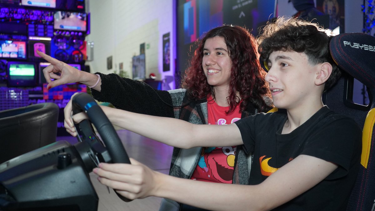 😎 ¿Vas a quedarte mirando o vas a crear tu propio juego? 🎮 ¡Hazte creador de videojuegos ya!

🚨 Pero ojo… las plazas son limitadas. ¡No te quedes fuera!