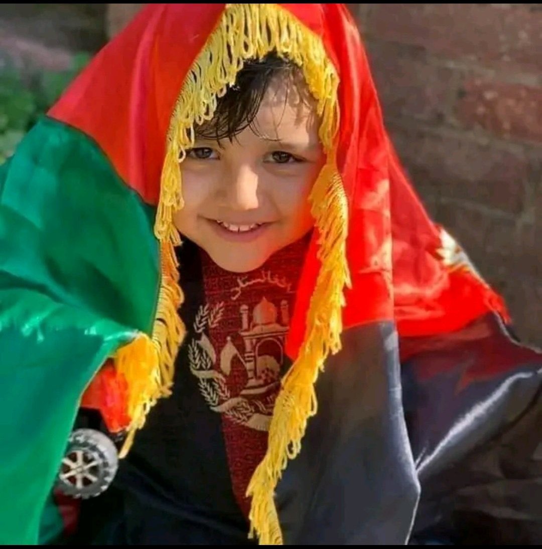 Ehsanullah Haseen (@ehsanullah_89) on Twitter photo وطنه دری رنګه بیرغ دي ځکه نه شي زغمی
خپل دي مین دي په پردیو بیرغونو باندي
ګیله من شهید
<a href="/RahmatAndar1/">Rahmatullah Andar🇦🇫</a> وطنه دری رنګه بیرغ دي ځکه نه شي زغمی
خپل دي مین دي په پردیو بیرغونو باندي
ګیله من شهید
<a href="/RahmatAndar1/">Rahmatullah Andar🇦🇫</a>