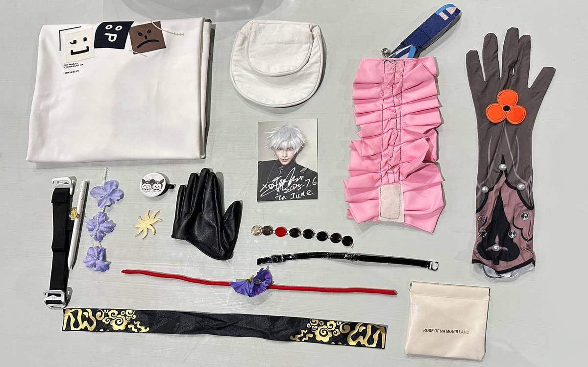 CosNichi's tweet image. ☀️ Lost & Found ☀️
If any of these items belong to you, please contact us via message to claim them.
ถ้าของชิ้นไหนเป็นของเพื่อนๆ สามารถติดต่อเข้ามาทางข้อความได้เลยนะครับ
#CNC #CosNichi #CosNichi3