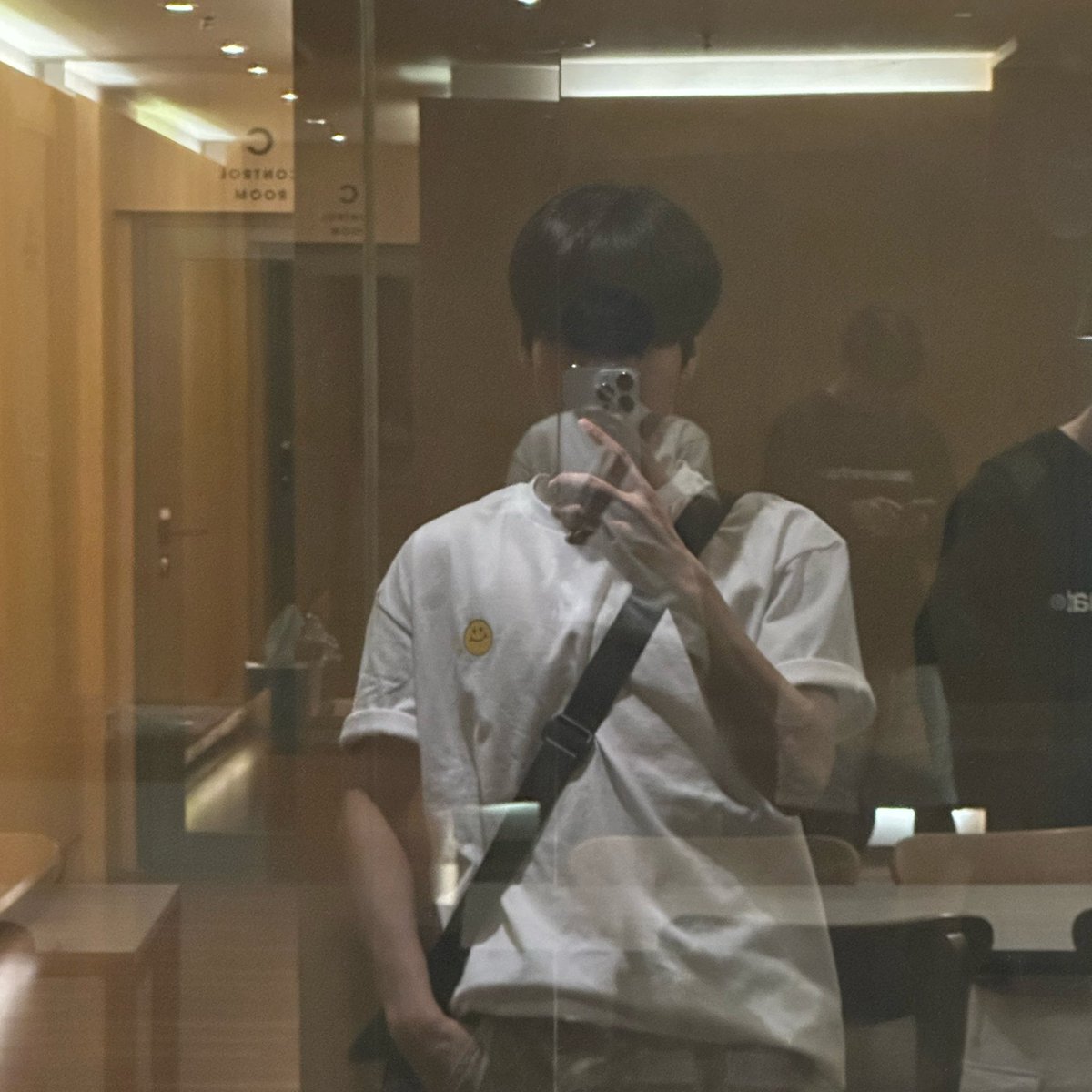 유또가 아기커신인 증거
몸이 투명함 ㄷㄷ;;;