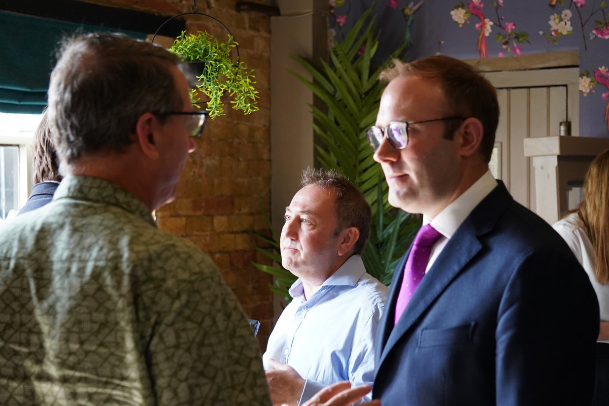 Blake_MidBeds's tweet image. It was fantastic to have Shadow Chancellor @MelJStride join us in Mid Beds for a Small Business Roundtable at The Chequers in Westoning last week.
It is businesses, not Governments, which create growth so we must back our businesses, not hit them with more taxes.