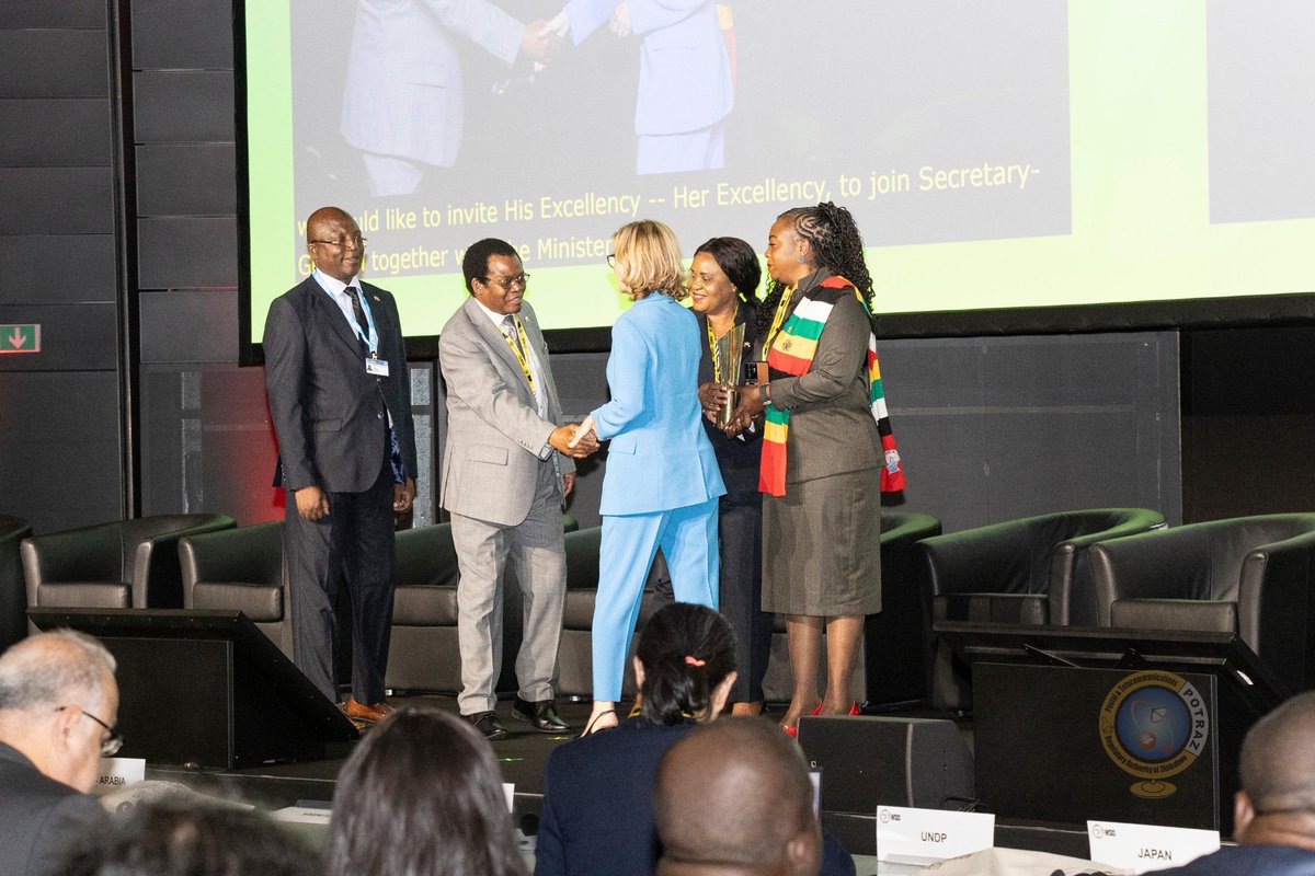 Potraz_zw's tweet photo. Zimbabwe’s Osawa Institute Trust win an award for their Girls Speak Out Project at the WSIS+20 forum. Receiving the award is ⁦@MICTPCS_ZW⁩ Minister Hon Mavetera, ⁦@Potraz_zw⁩ DG Dr Machengete and Her Excellency, Ambassador Mlilo. ⁩ ⁦⁦⁦@ZBCNewsonline⁩ https://t.co/CJAJONsFUf