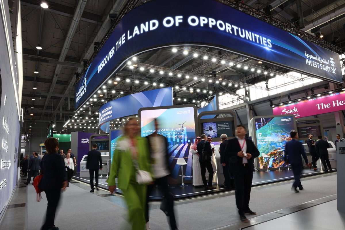 من قلب روسيا، انطلقت اليوم فعاليات #INNOPROM2025، بمشاركة المملكة العربية السعودية.
من خلال #استثمر_في_السعودية، نبرز مكانة المملكة كمحرك رئيسي في مستقبل الصناعة، ونستعرض فرصًا استثمارية تقود نحو الغد.
#السعودية_في_إينوبروم