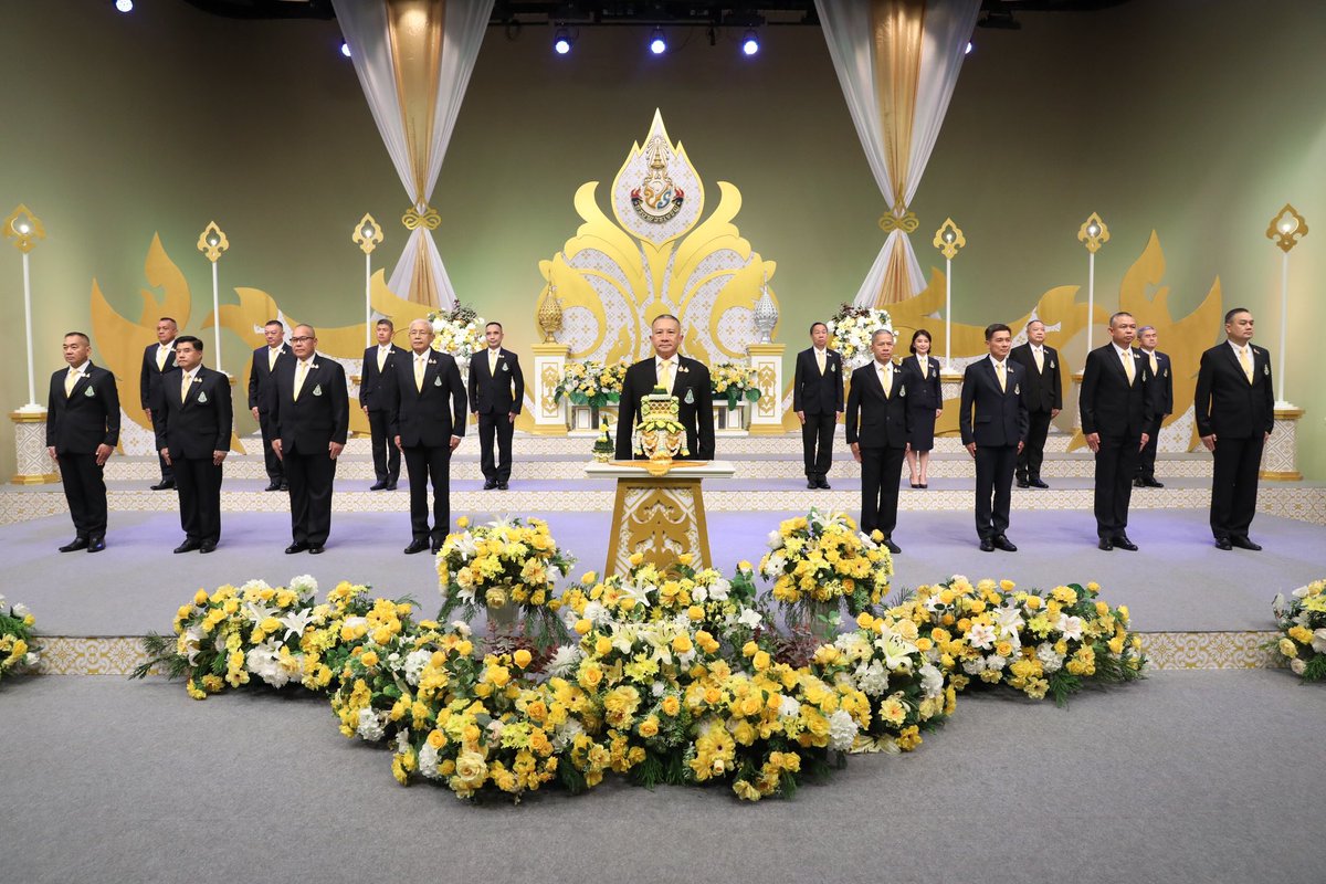 RTARF_PR's tweet image. วันจันทร์ที่ 7 กรกฎาคม 2568 เวลา 09.00 นาฬิกา พลเอก ทรงวิทย์ หนุนภักดี  ผบ.ทสส. / นายกสมาคมวิทยาลัยป้องกันราชอาณาจักรในพระบรมราชูปถัมภ์ นำสมาชิกสมาคมฯ ร่วม บันทึกเทปโทรทัศน์อาเศียรวาท ถวายพระพรชัยมงคล เนื่องในโอกาสวันเฉลิมพระชนมพรรษา พระบาทสมเด็จพระวชิรเกล้าเจ้าอยู่หัว
#Dutyfirst