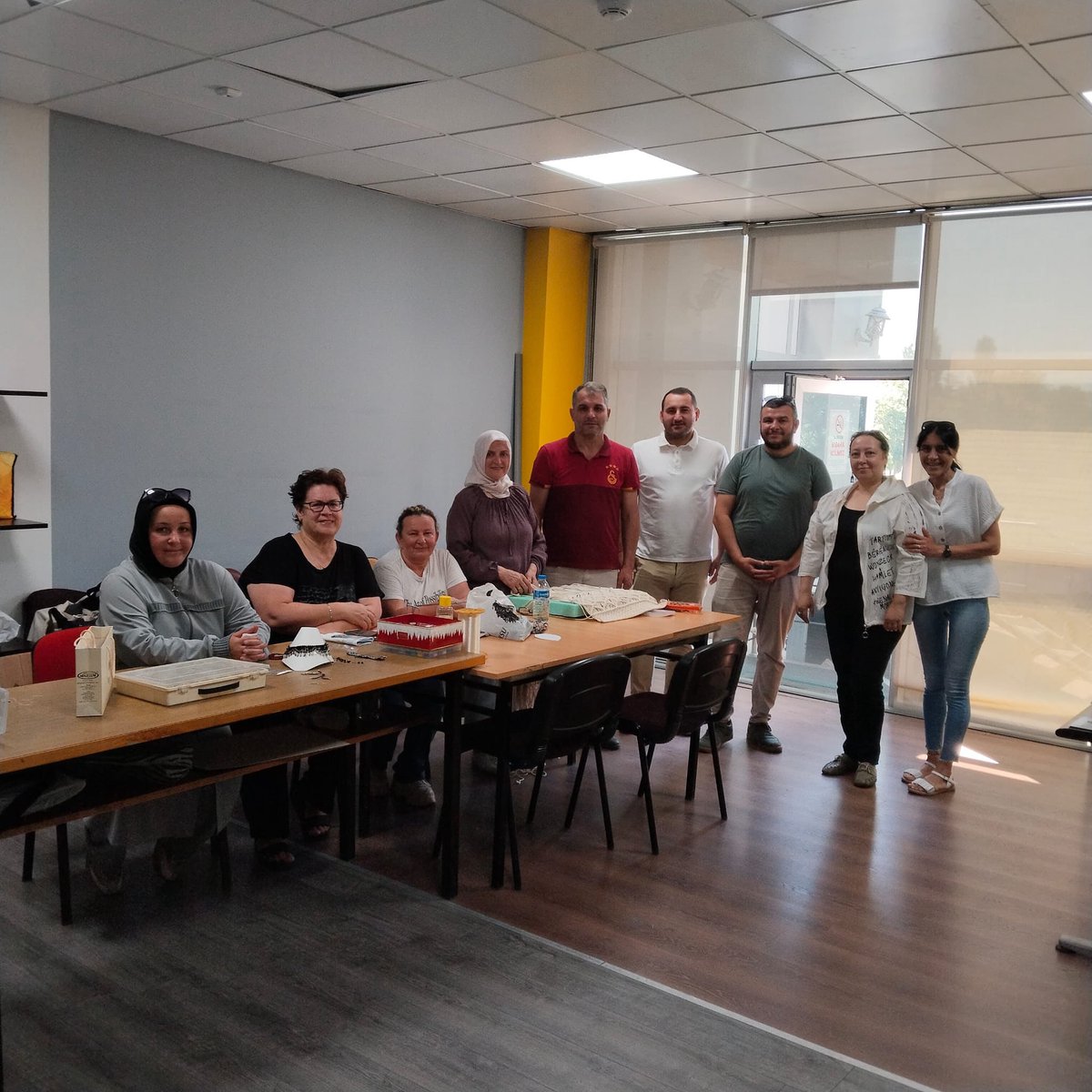 Adapazarı Halk Egitim (@adahalkegitim) on Twitter photo 📍Sakarya Yüzme Havuzu | El Sanatları Kursu Ziyareti
<a href="/tcmeb/">Millî Eğitim Bakanlığı</a>
<a href="/SakaryaValiligi/">T.C. Sakarya Valiliği</a>
<a href="/coskunbakirtas/">Coşkun BAKIRTAŞ</a>
<a href="/enginkahraman45/">Engin Kahraman</a>
<a href="/onderurkmez54/">Önder ÜRKMEZ 🇹🇷🇹🇷🇹🇷</a> 📍Sakarya Yüzme Havuzu | El Sanatları Kursu Ziyareti
<a href="/tcmeb/">Millî Eğitim Bakanlığı</a>
<a href="/SakaryaValiligi/">T.C. Sakarya Valiliği</a>
<a href="/coskunbakirtas/">Coşkun BAKIRTAŞ</a>
<a href="/enginkahraman45/">Engin Kahraman</a>
<a href="/onderurkmez54/">Önder ÜRKMEZ 🇹🇷🇹🇷🇹🇷</a>