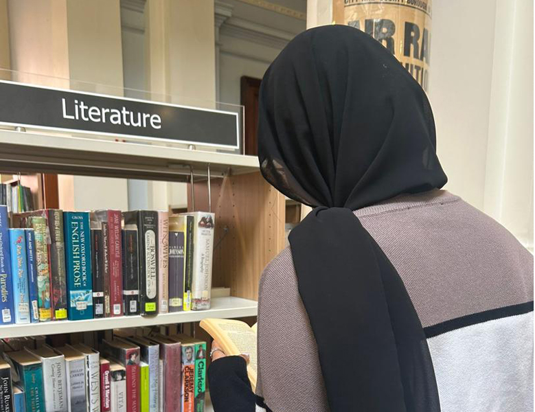 VIEWdigital's tweet image. A young Sudanese woman tells of the challenges she faces in Belfast and her dreams and hopes for the future - viewdigital.org/a-young-sudane… - @TNLComFundNI @Refugees @mandy_mcauley @maryohara1 @NICRAScharity @BarnardosNI