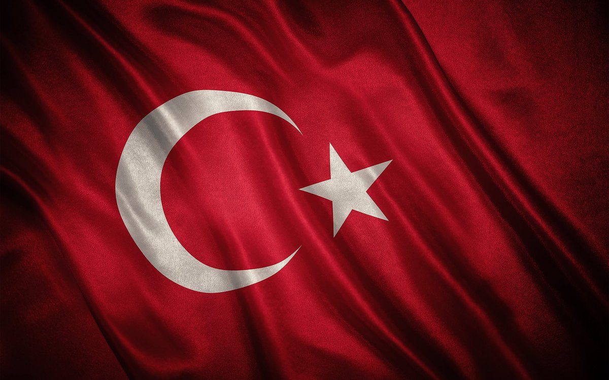 Pençe-Kilit Operasyonu’nda şehit düşen kahraman Mehmetçiklerimize Allah’tan rahmet, acılı ailelerine, Türk Silahlı Kuvvetlerimize ve aziz milletimize başsağlığı diliyoruz. 🇹🇷