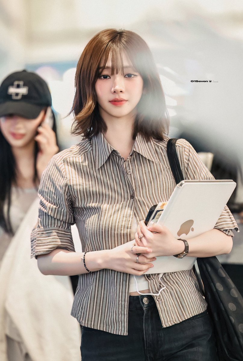 hourlykrn's tweet image. 