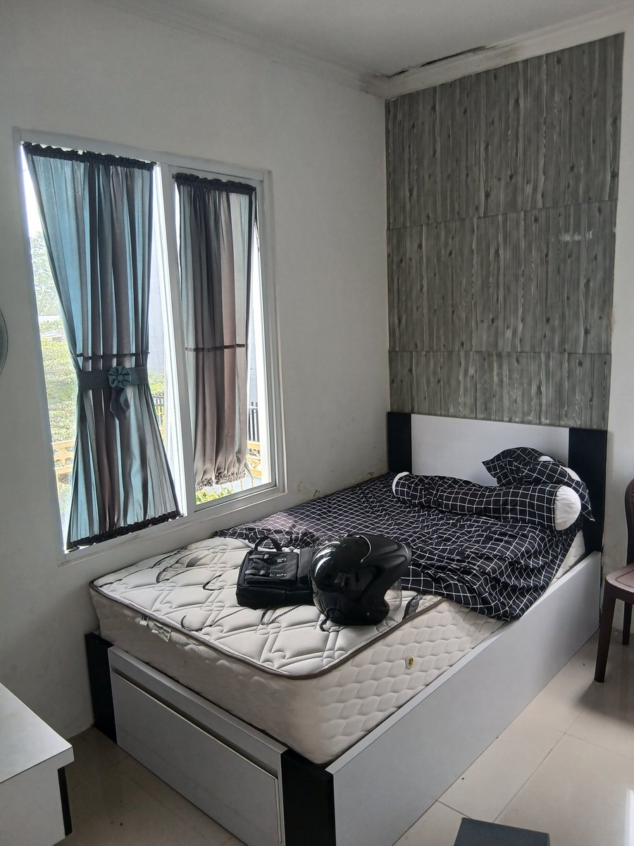 parkuskus_ tweet media