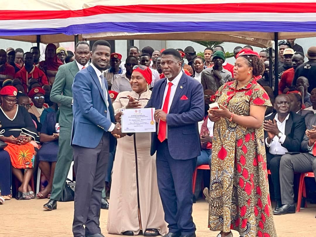 Hon. Balimwezo Ronald ✊ (@ronaldbalimwezo) on Twitter photo I have been appointed to head the <a href="/NUP_Ug/">National Unity Platform</a> Election Fundraising Committee, I thank H.E <a href="/HEBobiwine/">BOBI WINE</a> and all <a href="/NUP_Ug/">National Unity Platform</a> institutions for trusting me with this duty. I call upon all Ugandans to participate and contribute to this cause.
#ProtestVoteUg2026
#kampalayetaagaEngineer I have been appointed to head the <a href="/NUP_Ug/">National Unity Platform</a> Election Fundraising Committee, I thank H.E <a href="/HEBobiwine/">BOBI WINE</a> and all <a href="/NUP_Ug/">National Unity Platform</a> institutions for trusting me with this duty. I call upon all Ugandans to participate and contribute to this cause.
#ProtestVoteUg2026
#kampalayetaagaEngineer