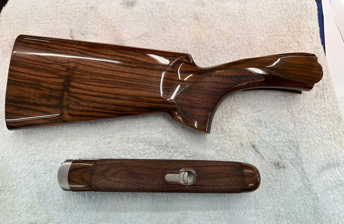 Customstockz tweet media