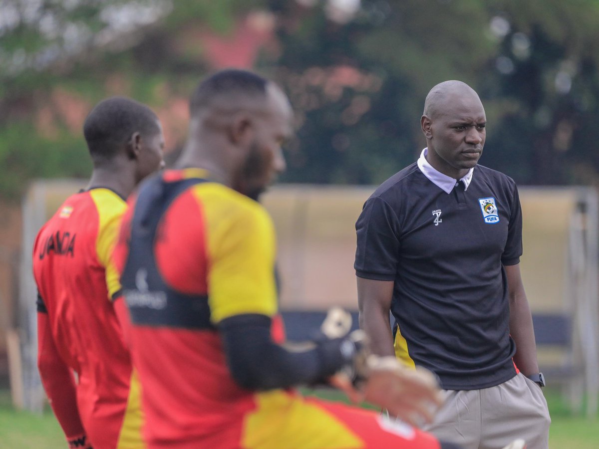 masindeonyango's tweet image. This morning at Prison grounds, Luzira, l joined in giving technical support to the Uganda Cranes goalkeeping department as the team prepares for the upcoming #TotalEnergiesCHAN2024 next month. Learning football and sharing the acquired knowledge has always been my passion. Now…