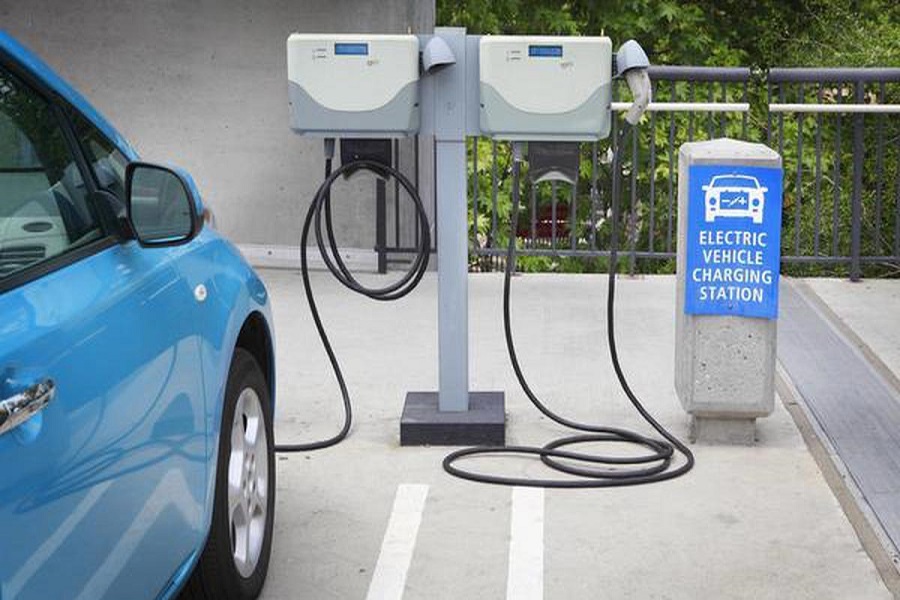 TestDriveGuru (@guru_drive) on Twitter photo EV charging operators in TN face higher power bills after tariff hike
testdriveguru.com/ev-charging-op…
#KPKarthikeyan #EVCharging #TamilNadu #TNERC #ElectricVehicles #EVInfrastructure #PowerTariffHike #SustainableMobility #CleanEnergy #GreenTransport #ChargingStations <a href="/guru_drive/">TestDriveGuru</a> EV charging operators in TN face higher power bills after tariff hike
testdriveguru.com/ev-charging-op…
#KPKarthikeyan #EVCharging #TamilNadu #TNERC #ElectricVehicles #EVInfrastructure #PowerTariffHike #SustainableMobility #CleanEnergy #GreenTransport #ChargingStations <a href="/guru_drive/">TestDriveGuru</a>