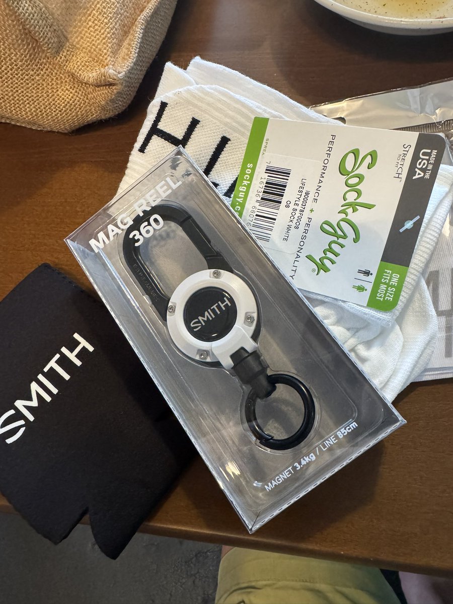 MK2BLACK's tweet photo. ROOTとSMITHのコラボアイテム🗝️🔥🔥🔥SO🇯🇵COOL
#smithoptics.jp
#root_co https://t.co/Hd1F9Ibaog
