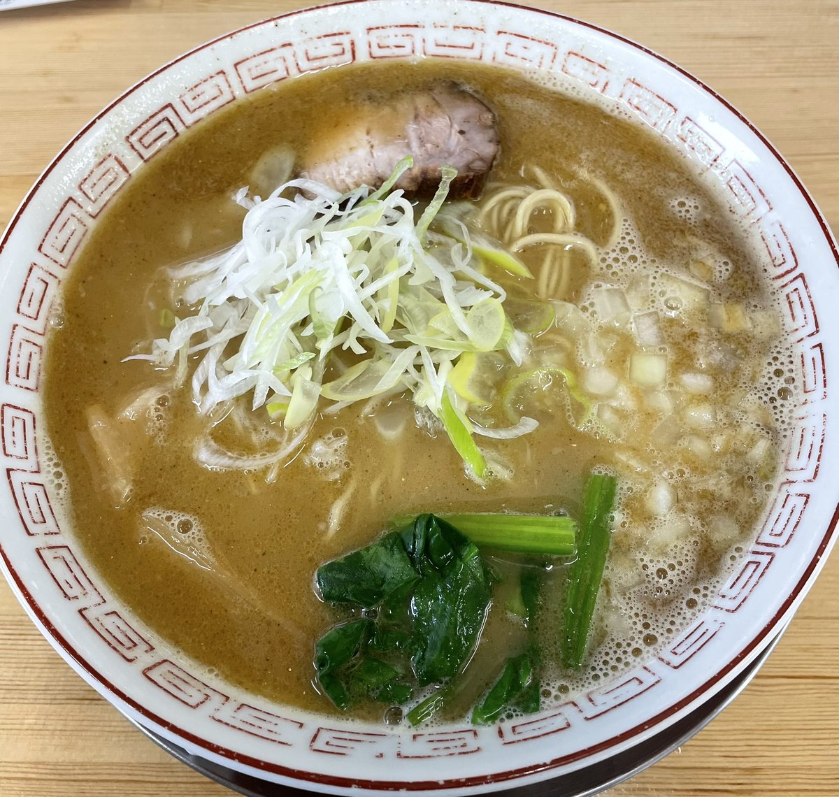 chabo_2645's tweet image. 今日は七夕とのことですが、なにも用意してません!
特にネタも思いつかないので、こんな時はラーメン画像で誤魔化しておきます!
これからもおいしいラーメンが沢山食べられますように!!