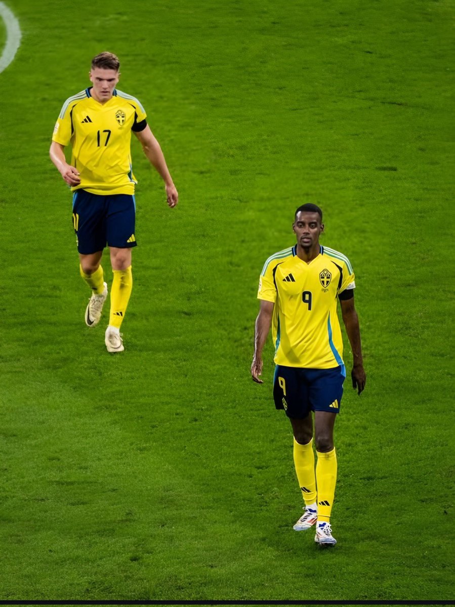 isakaxtra's tweet image. From Teammates to Opponents.

Welcome Brother 💛