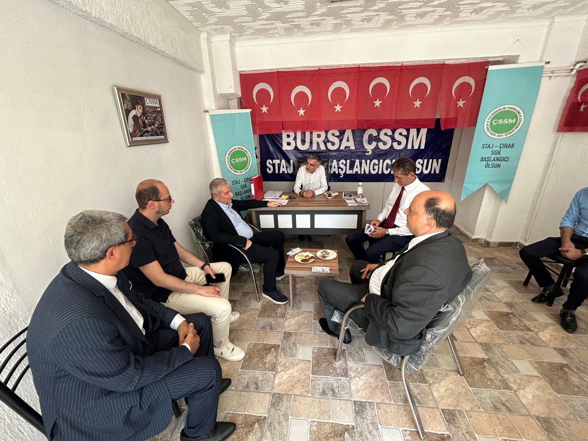 Gelecek Partisi Bursa İl Başkanlığı (Resmî Hesap) (@gelecek1606) on Twitter photo Bursa milletvekilimiz sn <a href="/torunkani/">Dr. C. Kani Torun</a> İl bşk.mız <a href="/fuat_kadioglu/">MAHMUT FUAT KADIOĞLU</a> nilf. ilçe bşk. mız #CanKavçın il bşk. Yrd. larımızla çıraklık ve staj eğitimi mağdurları derneğini ziyaret ettik başkan <a href="/Bursacssmderneg/">Fatih Yeniay</a> ve yönetiminin sorunlarının takipçisi olacağız.
<a href="/Ahmet_Davutoglu/">Ahmet Davutoğlu</a> Bursa milletvekilimiz sn <a href="/torunkani/">Dr. C. Kani Torun</a> İl bşk.mız <a href="/fuat_kadioglu/">MAHMUT FUAT KADIOĞLU</a> nilf. ilçe bşk. mız #CanKavçın il bşk. Yrd. larımızla çıraklık ve staj eğitimi mağdurları derneğini ziyaret ettik başkan <a href="/Bursacssmderneg/">Fatih Yeniay</a> ve yönetiminin sorunlarının takipçisi olacağız.
<a href="/Ahmet_Davutoglu/">Ahmet Davutoğlu</a>