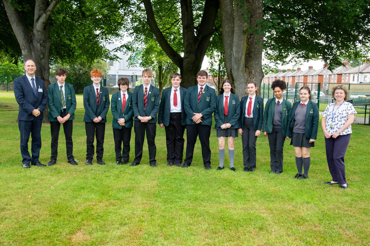 Mrs Baylis (@mrs_baylis) on Twitter photo I was delighted to host a celebration event for all our students who participated in the Newsquest's Young Reporter scheme. We are so proud of them all and their hard work and commitment to the scheme. Well done! <a href="/SEACHS1961/">St Edmund Arrowsmith</a> <a href="/sea_english/">SEAEnglish</a> <a href="/youngreporterhq/">The Young Reporter Scheme</a> I was delighted to host a celebration event for all our students who participated in the Newsquest's Young Reporter scheme. We are so proud of them all and their hard work and commitment to the scheme. Well done! <a href="/SEACHS1961/">St Edmund Arrowsmith</a> <a href="/sea_english/">SEAEnglish</a> <a href="/youngreporterhq/">The Young Reporter Scheme</a>